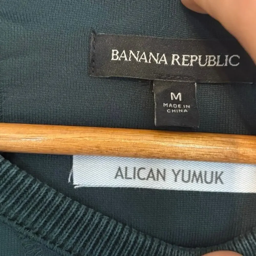 Banana Republic Green Sweatshirt Size Medium